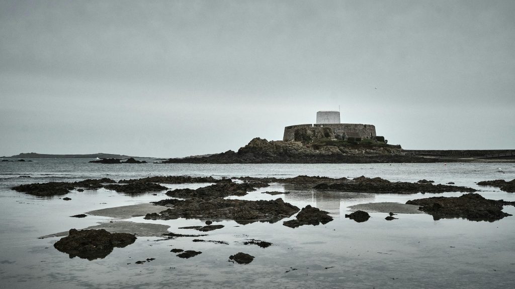 How to Register a Company in Guernsey: Requirements and Benefits