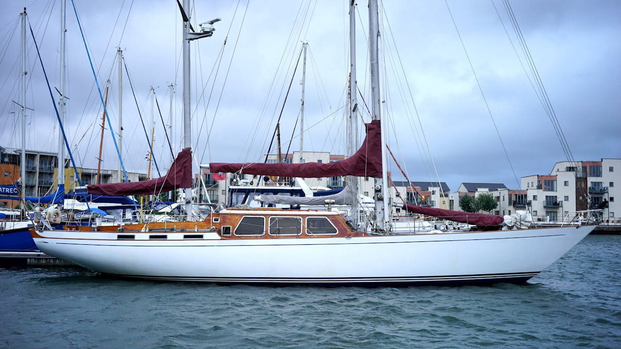Boat and Yacht Registration: International Rules and Best Jurisdictions