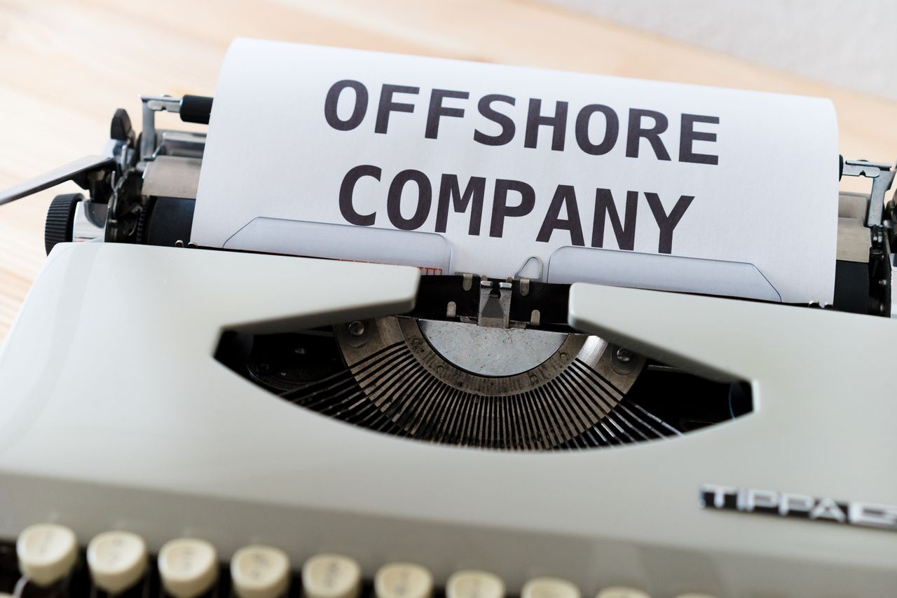Offshore LLC: Why Businesses Choose It and How to Set One Up Legally 
